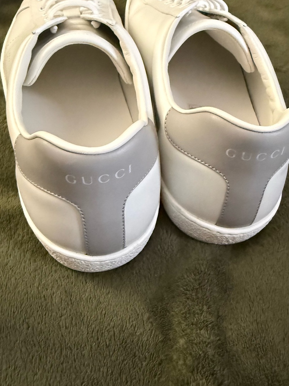 Gucci White Low-Top Leather Sneakers - Picture 3 of 4